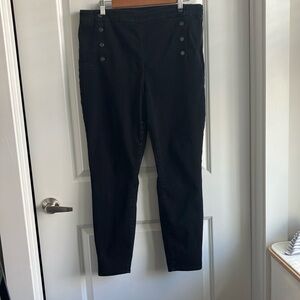 WHBM Black Jegging jeans with Button Accents and side zipper